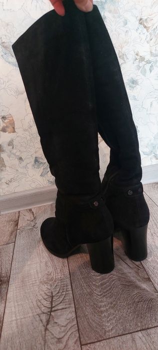 Продам женскую обувь