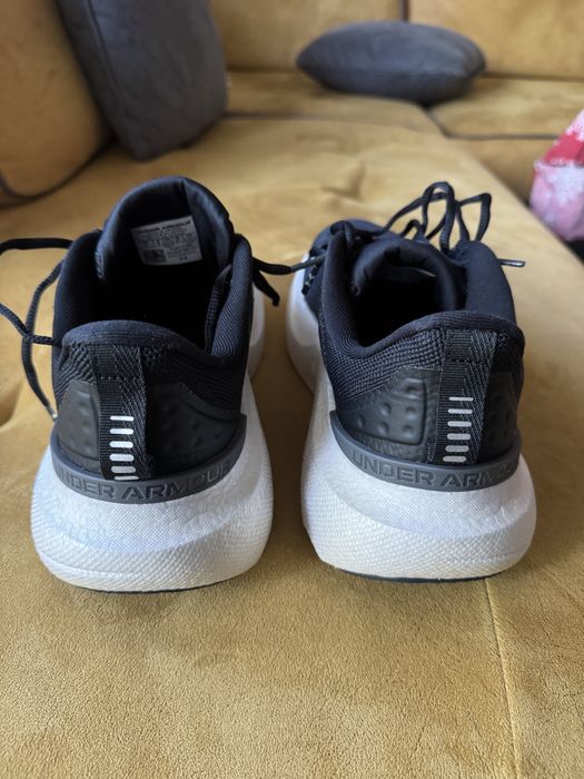 Маратонки Under armour42,5 номер 27 см