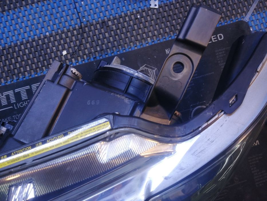 Фара тойота камри 50 Европа