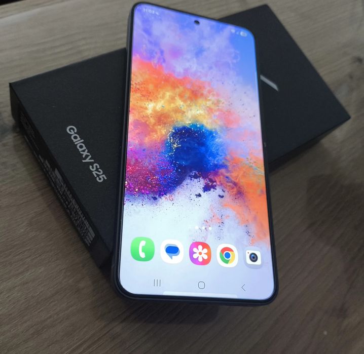 Samsung S25 НОВ!