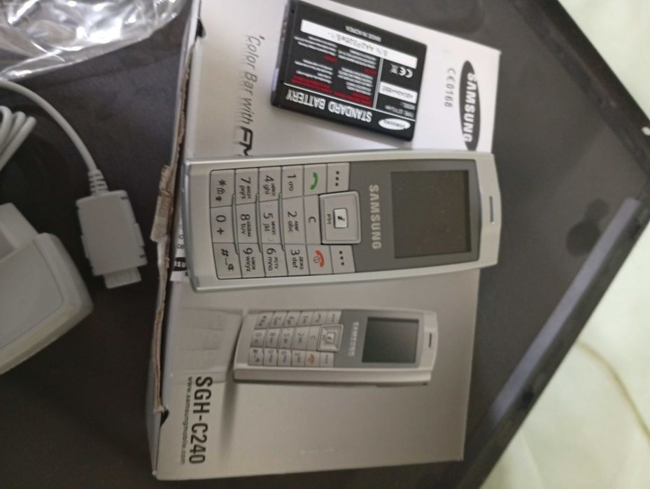 Продам кнопочный тел. Самсунг