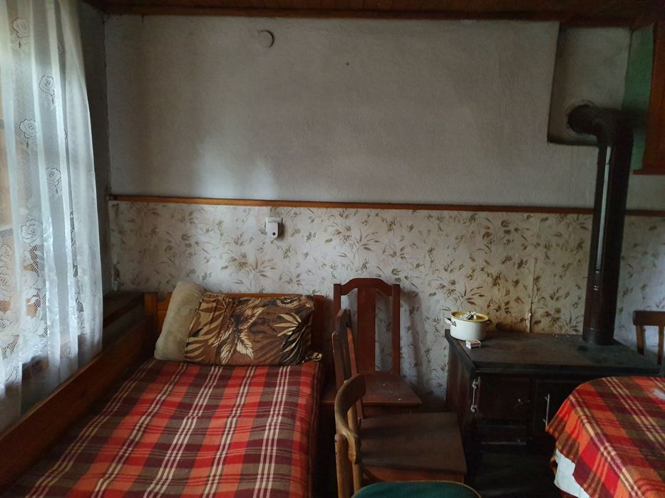 Продава къща с. Горно Белево .
Къщата е със застрое