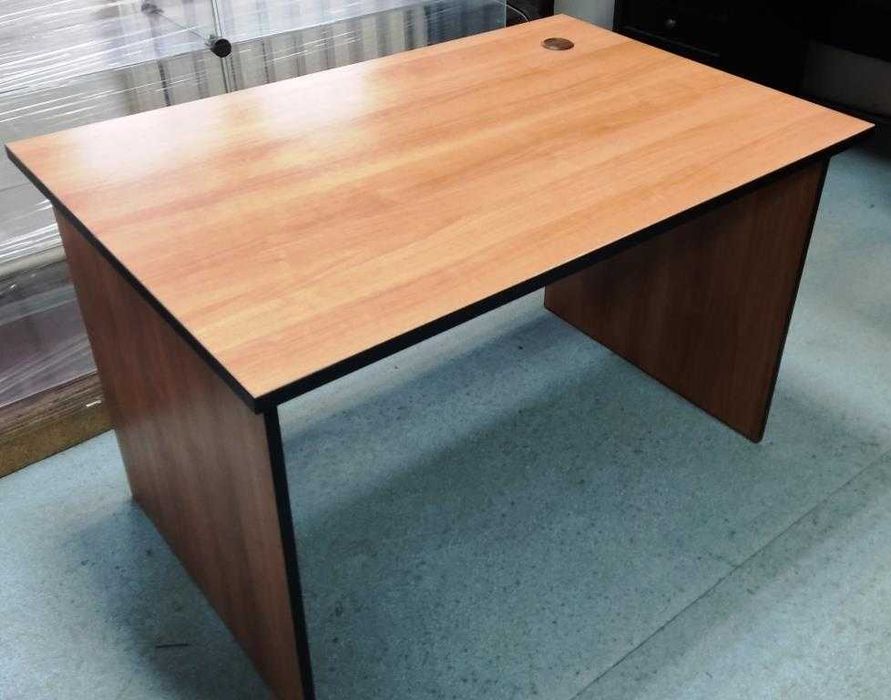 Офисный стол  мебель для офиса Б/У
