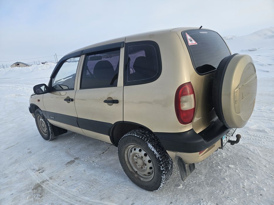 Продам ниву CHEVROLET