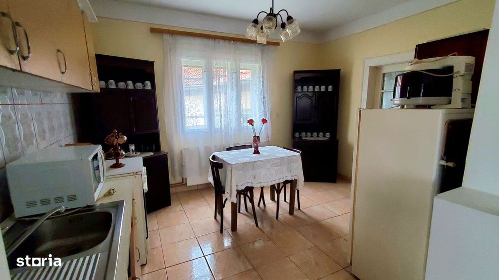 Casa langa Oradea 177 mp, 4800 mp teren – 77.500 Eur