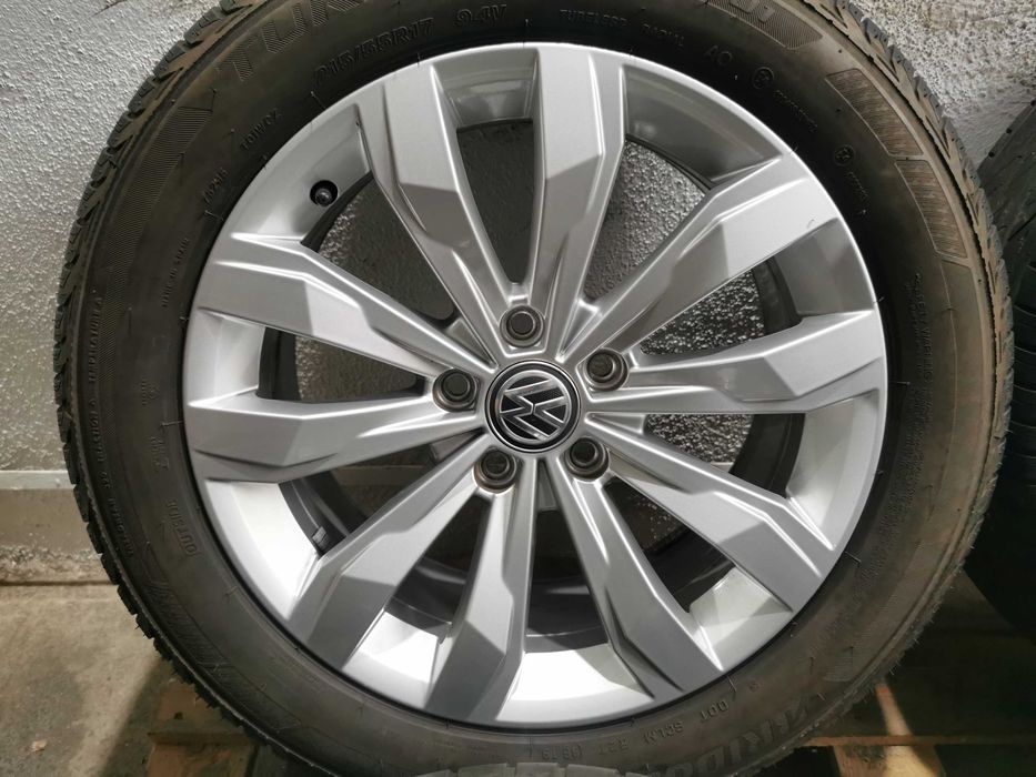 Jante Originale Vw T -Roc . R 17 cu anvelope de vara