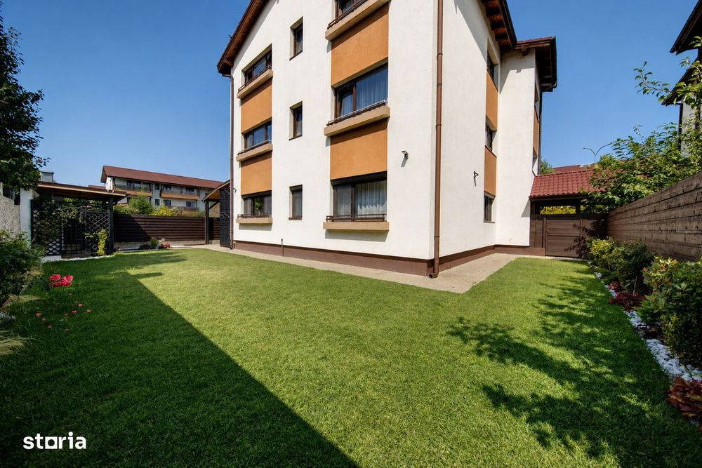 Proprietar vând apartament deosebit cu 170m curte privata 3camere2 bai
