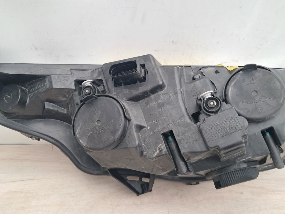 Фар  Ford B Max 2012/2018г
