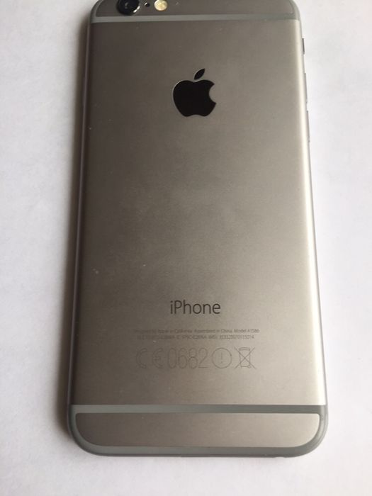 Продавам заден корпус от iPhone 6