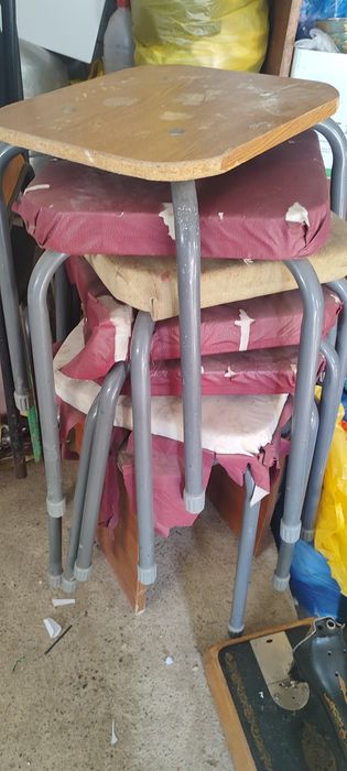 Табуретки б/у продам