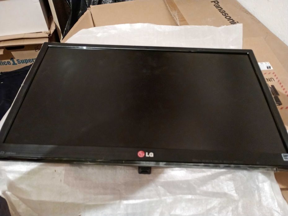 LG flatiron 22EN43T-B