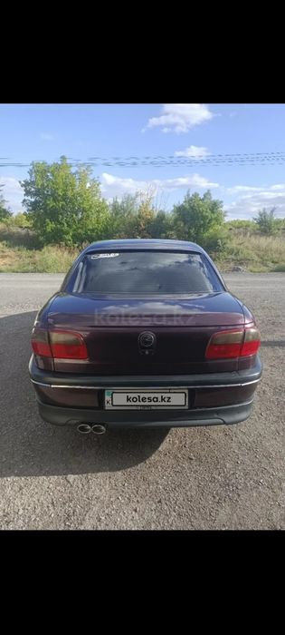Opel Omega b. Объем 2 литра.