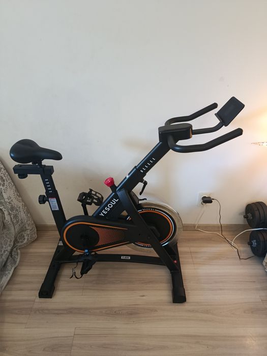 Bicicleta spinning Yesoul A1, volanta aluminiu, negru