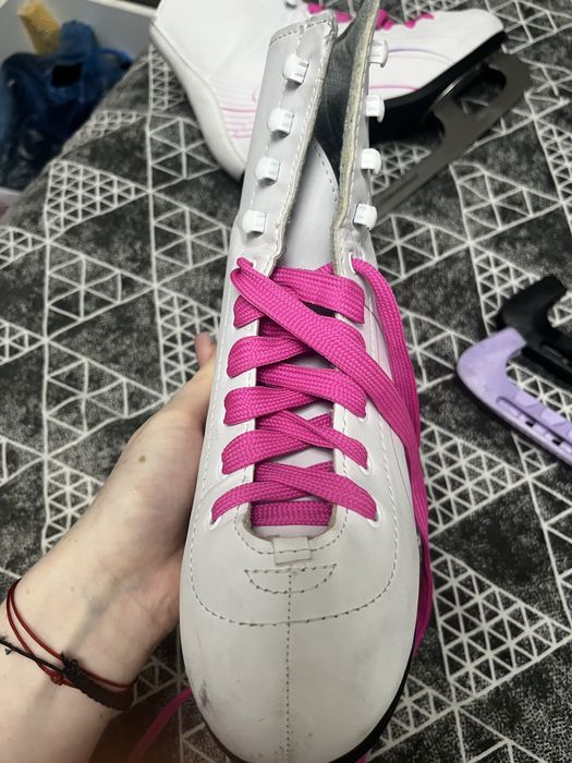 Коньки фигурные