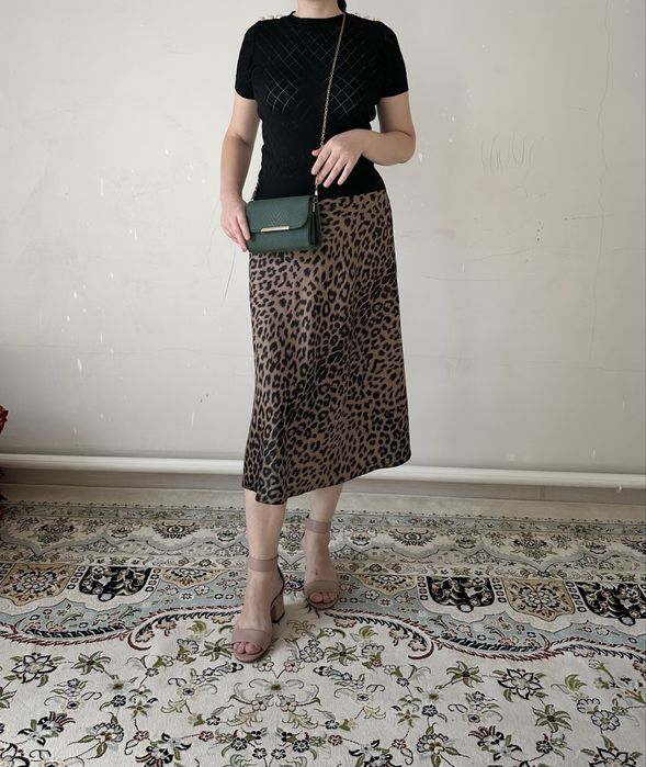 Юбки, жилет, кофты