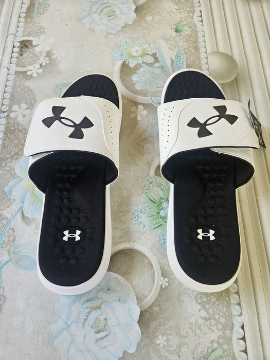 Under Armour Шлёпанцы