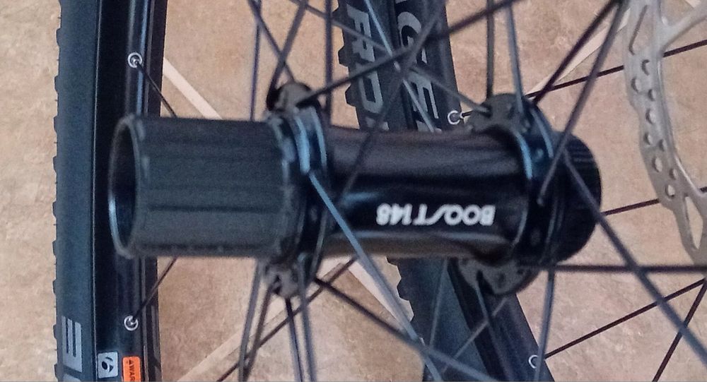 Butuc spate  bontrager boost 12 148 MTB