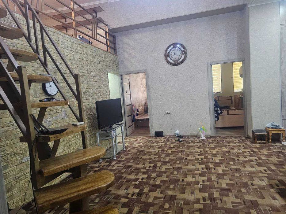 Продается 4 ком квартира на массиве Куйлюк 3 - 1 этаж, все остается