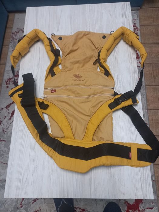 Manduca   xt baby carrier