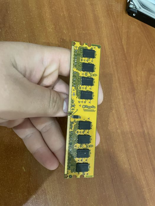 Озу 2гб ddr2.
