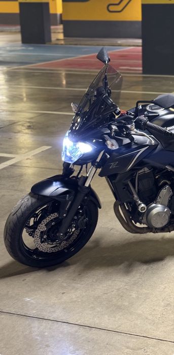 Слюда за Kawazaki Z650