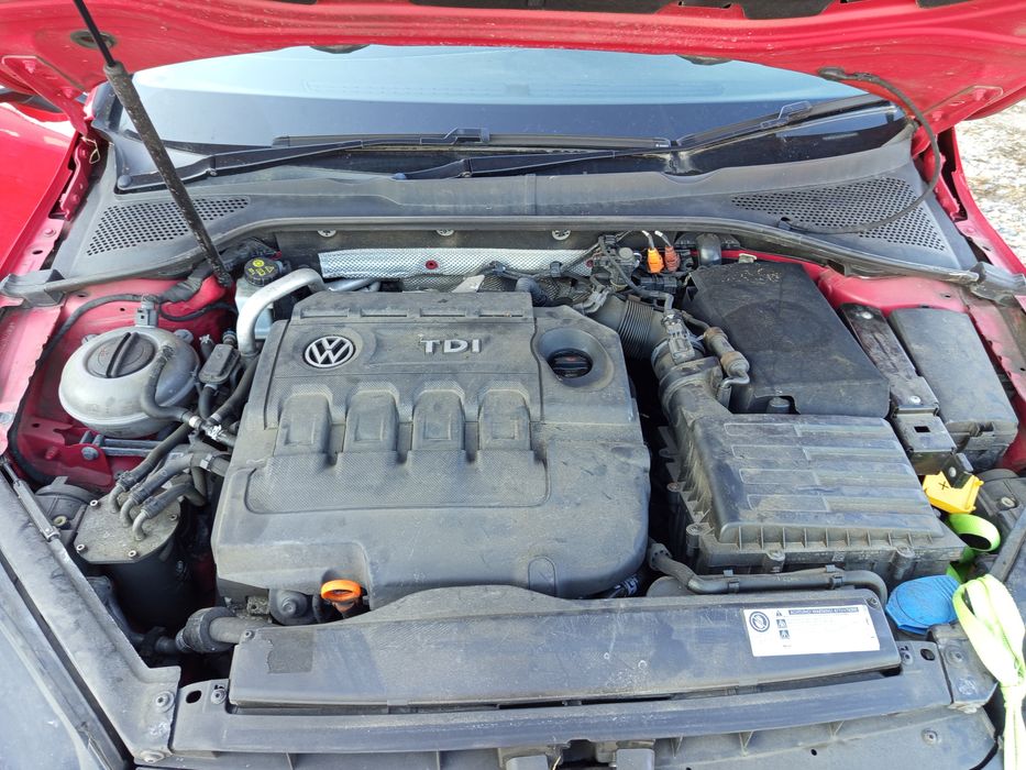 Фолксваген Голф 7 1.6 тди 105 коня 2015 год