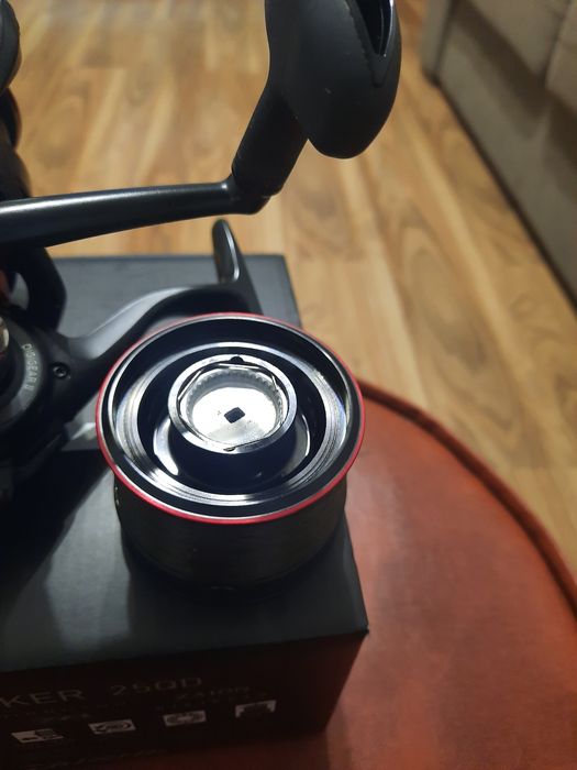 Mulinetă Daiwa Whisker 25 qd  în stare impecabilă