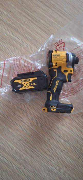 Dewalt импакт 18v.