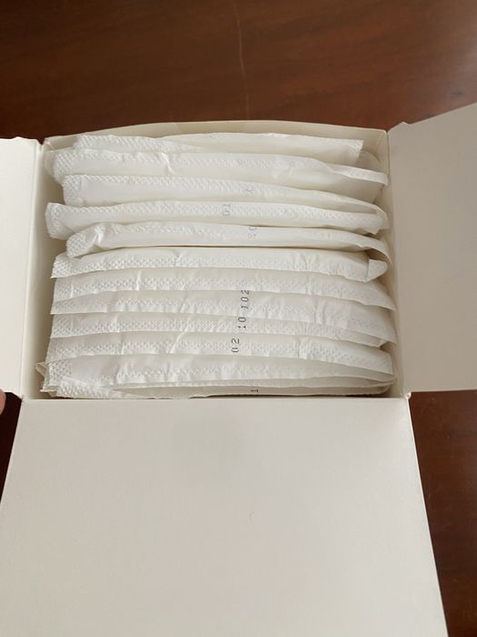 Lot 3 biberoane Philips Avent si tampoane sani