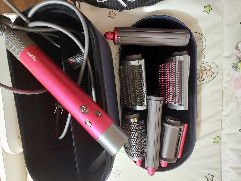 Продам дайсон в отличном состоянии