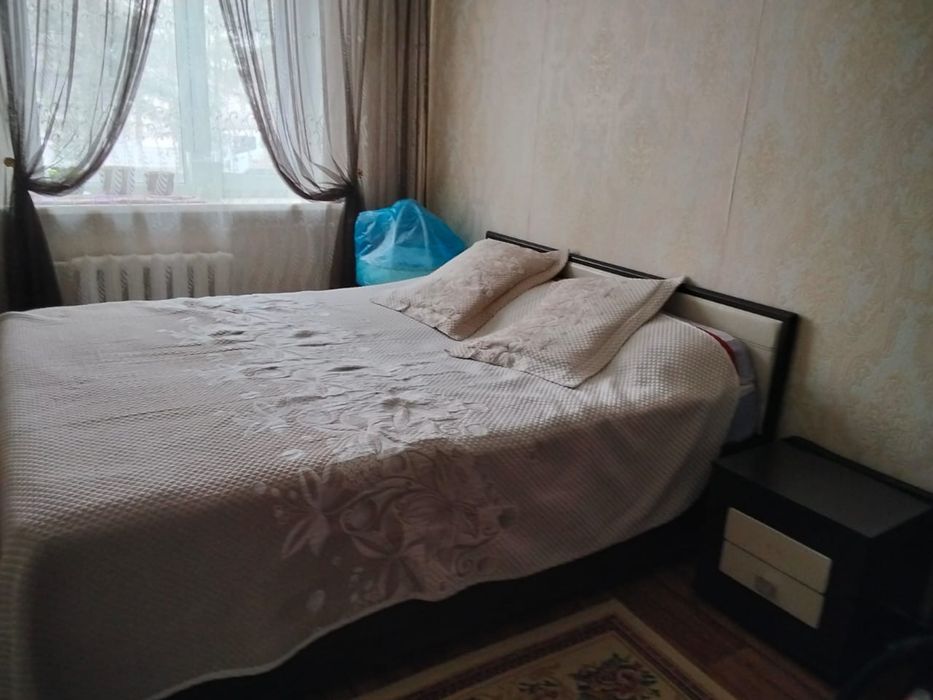 Продам кровать с матрацем в отличном состоянии!