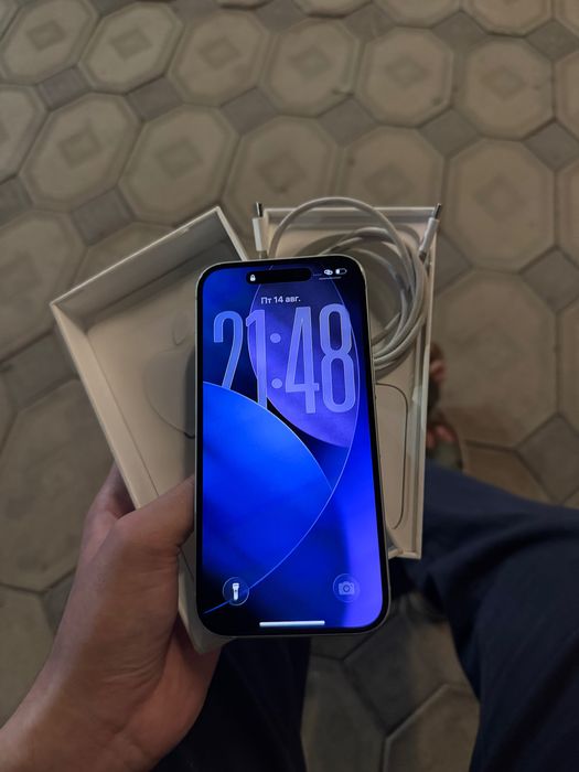 iPhone 15 128gb 77