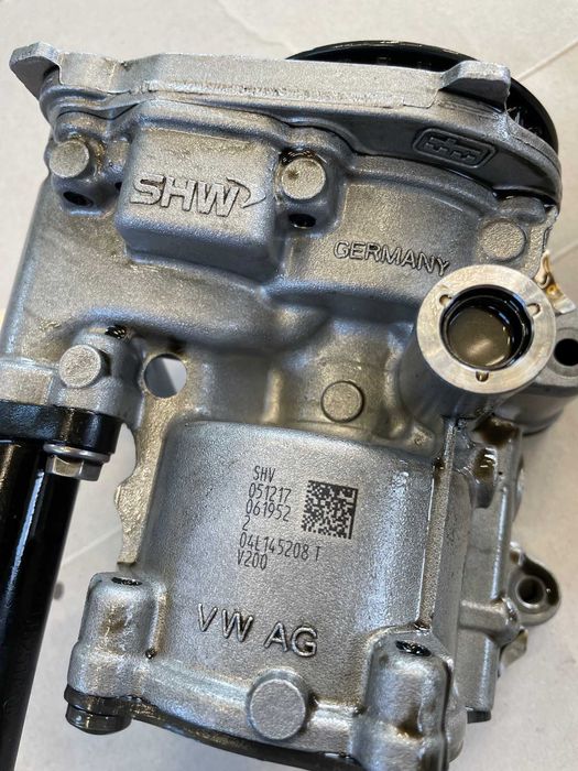 Маслена помпа за Skoda, Volkswagen, Seat, Audi, 04L145208T