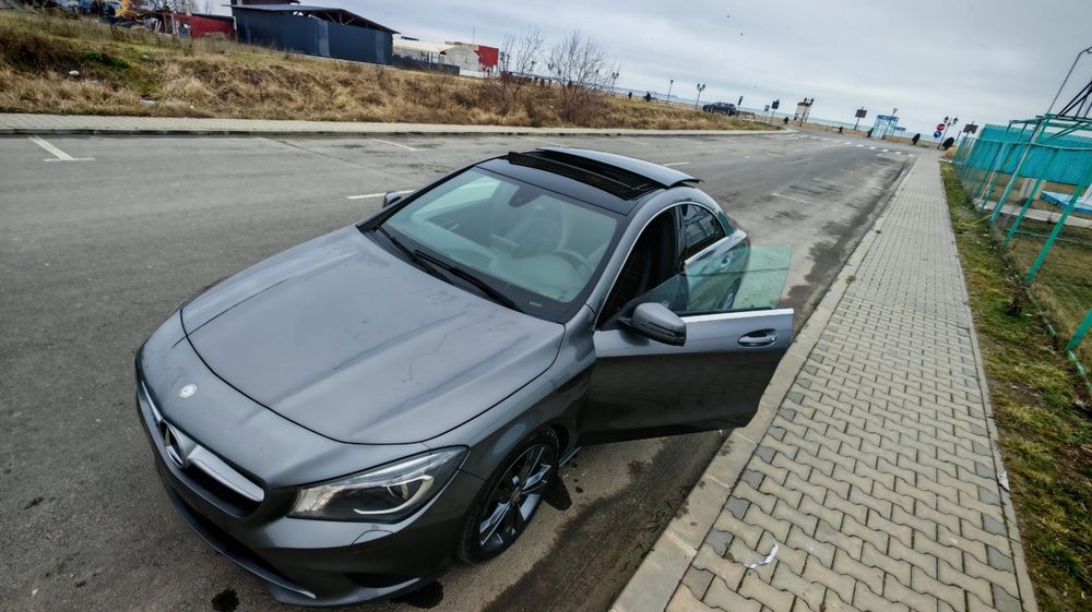 Mercedes CLA 200 / 2016