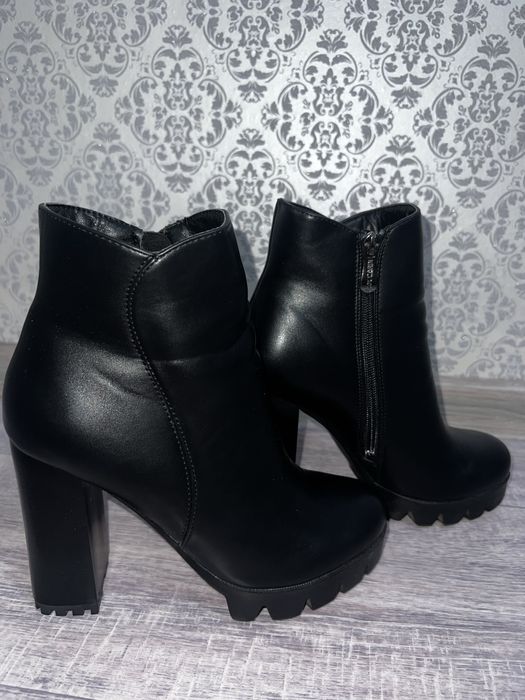 Продаю женские сопоги