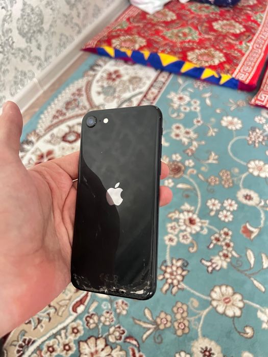 iPhone SE 2020 обмен