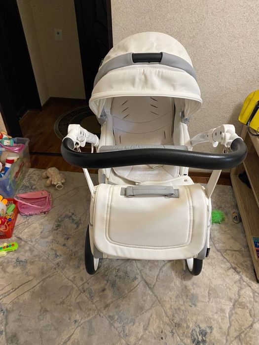 Продается коляска Adamex Barletta