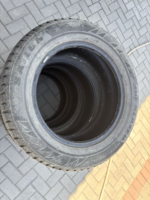 Зимняя резина 235/60/R18