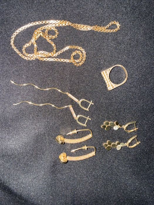 Продам золотые изделия  за грамм 48000 тг