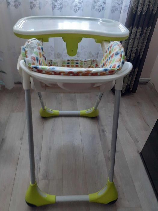 Vând scaun + masă telescopică pentu bebeluși