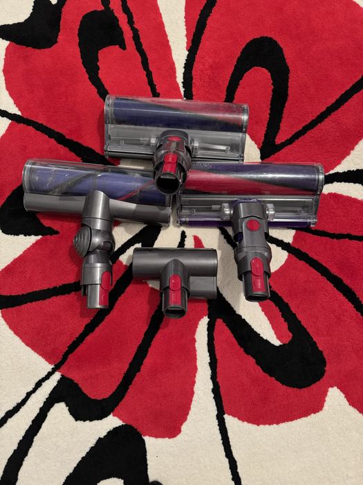 Perii,accesorii aspiratoare dyson