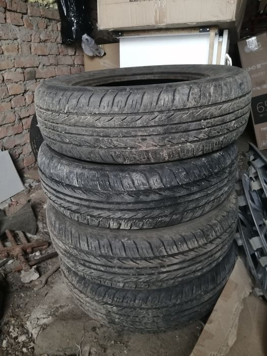 Продам комплект летней резины на 14