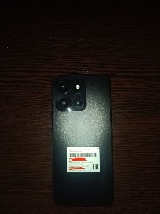 Продам Honor x6a (целый и полностью рабочий)