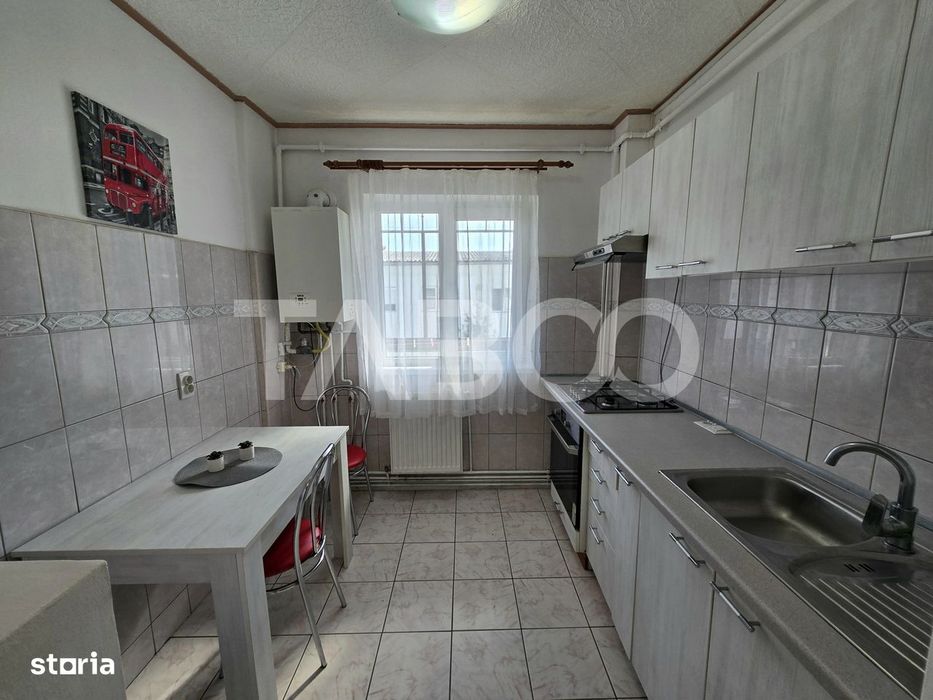 Apartament 2 camere de vanzare mobilat pivnita balcon Siretului Sibiu