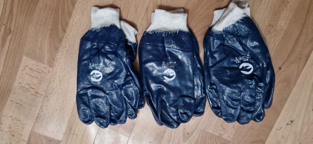 Продам нефриловые перчатки