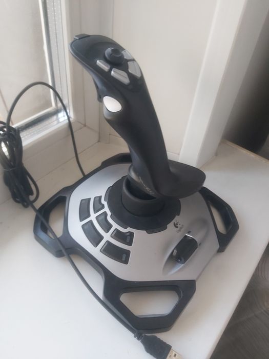 Игровой джойстик Logitech 3D Pro