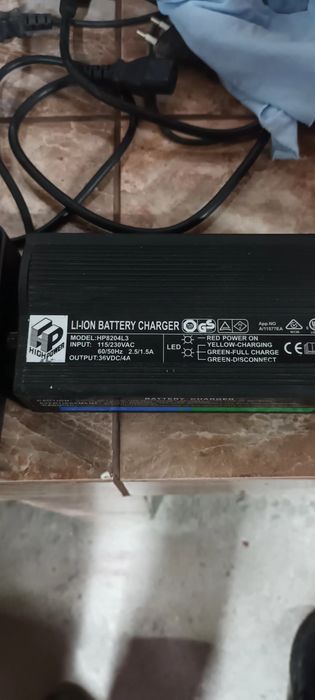 Derby Cycle ,36v 4Ah,incarcator bicicleta electrica