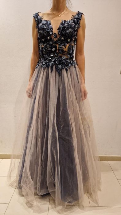 Рокля за абитуриентски бал