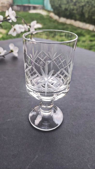 Сервиз от 6 бр.български кристални чаши за аперитив