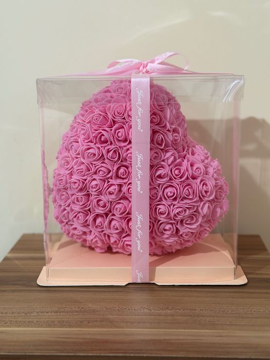 Мече от вечни рози и сърце от вечни рози за Свети Валентин и 8 март